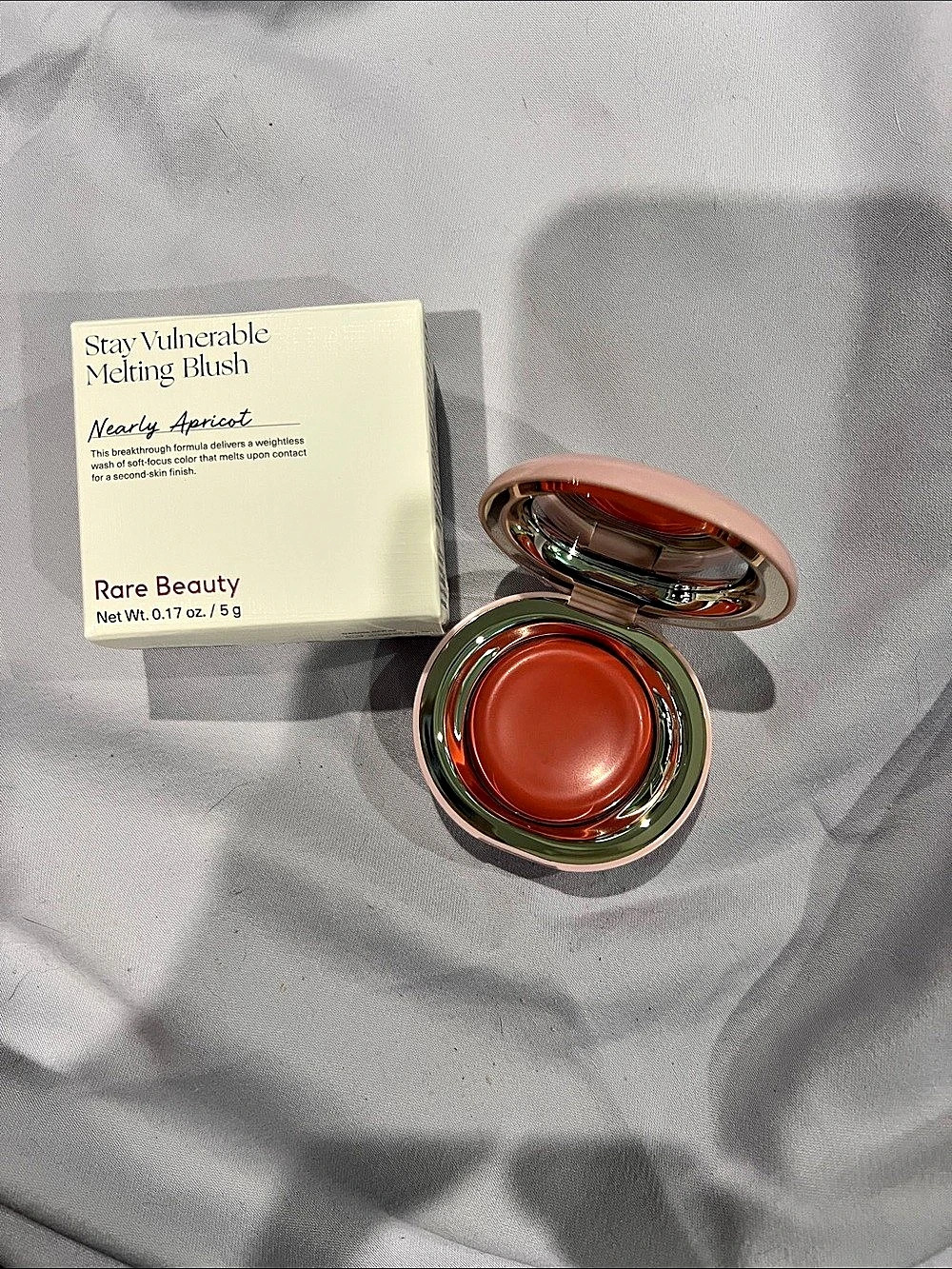 Rare Beauty Stay Vulnerable Melting Blush in Brown NWT